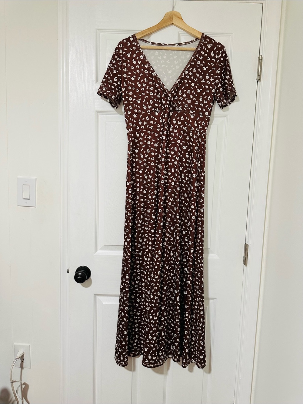 Brown Floral V-Neck Maxi Dress - Women's